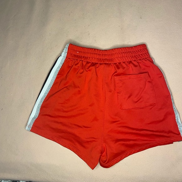 Red shorts pink brand size xs - Picture 2 of 4
